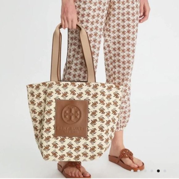 Tory Burch Handbags - NWT: Tory Burch Gracie Printed Reversible Canvas Market Tote Bag Curly Ditsy
